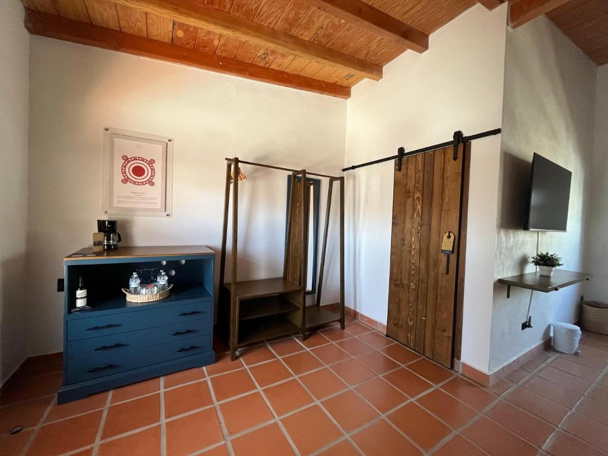 Casa Entrevez Bed & Breakfast Valle de Guadalupe Exterior photo